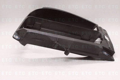 81251155007 Кронштейн фары слева