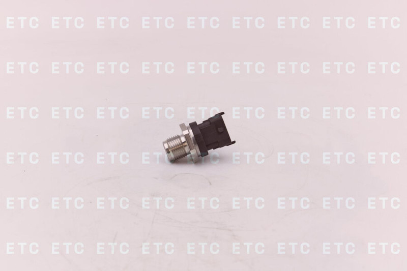 6745-71-4320 Датчик давления топливной рампы — 1