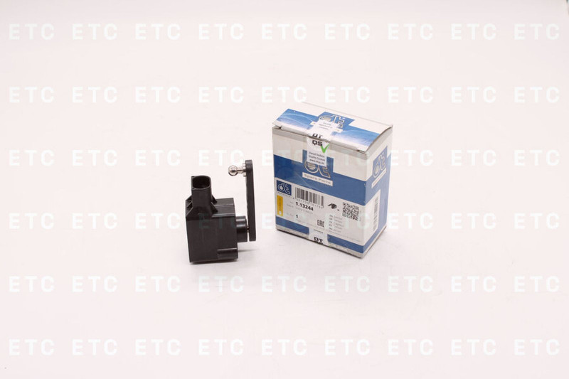 DT 113244 Датчик педали сцепления — 2