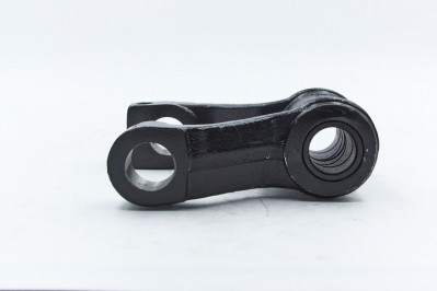 SZ970000026 Серьга рессоры передней