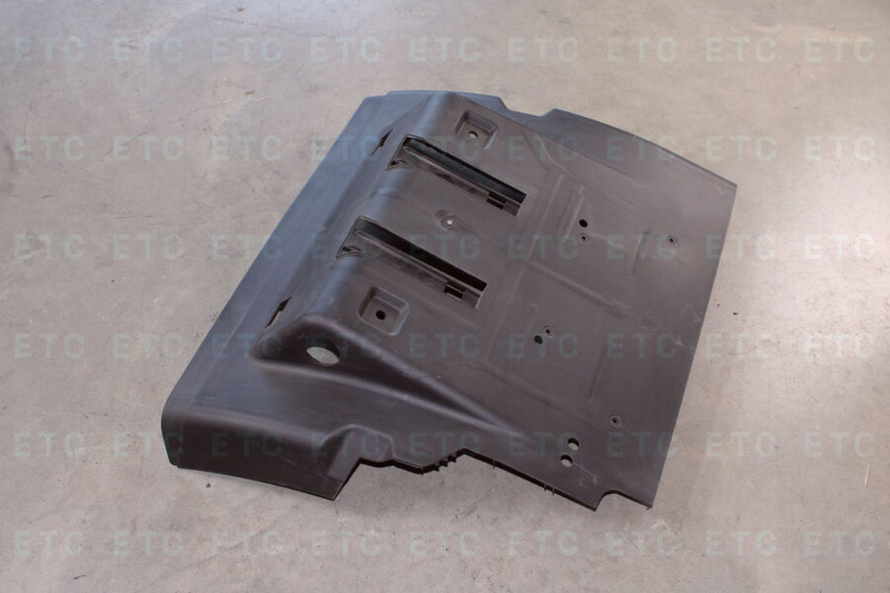 VO 20539667 Брызговик LH — 5