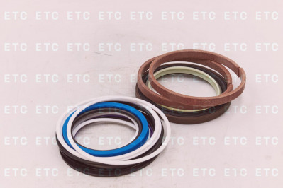 707-99-58081 Ремкомплект гидроцилиндра стрелы Komatsu PC-300