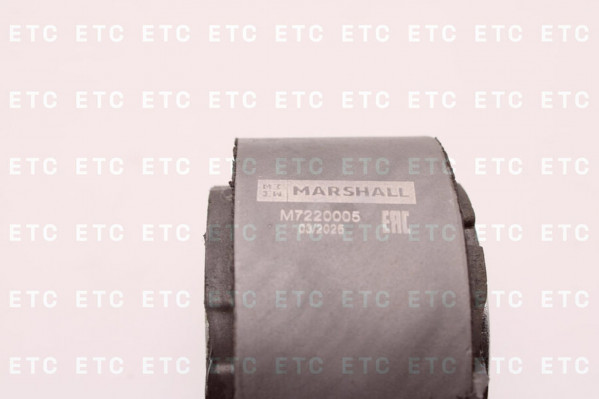 M7220005 Втулка стабилизатора переднего. 40x68x36/47 MB — 1